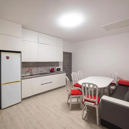 Villa Zarinok House *