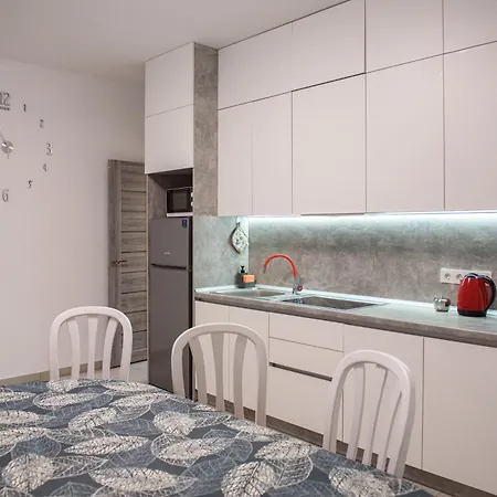 Villa Zarinok House *